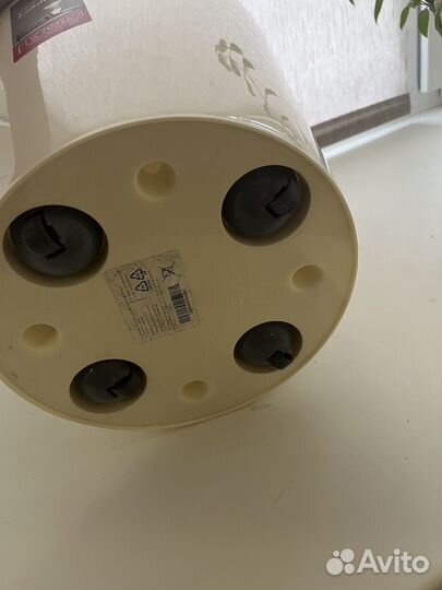 Кашпо напольное для цветов 15л пластик, с колесами