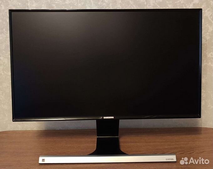 Монитор Samsung 23.6