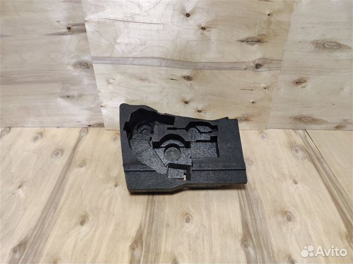 Ниша инструмента Audi A3 8P