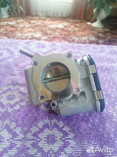 Продам дроссельную заслонку