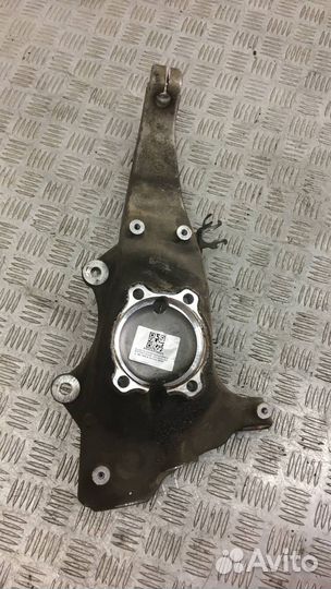 Кулак передний правый BMW 5 F10/F11/GT F07 2011
