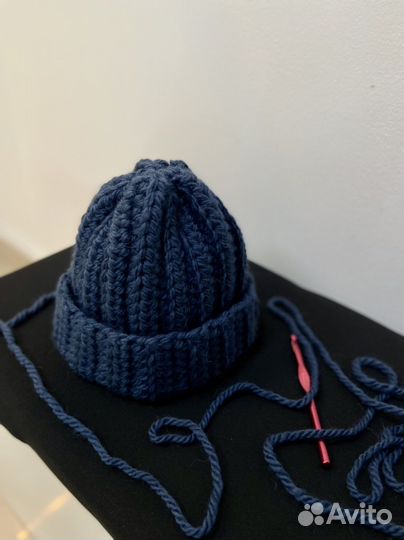 Шапка вязанная ручной работы