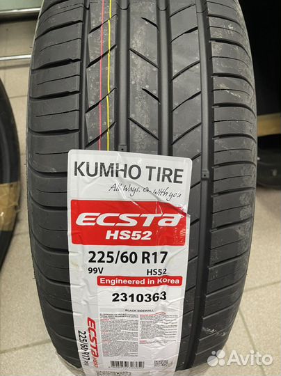 Kumho Ecsta HS52 225/60 R17 99V