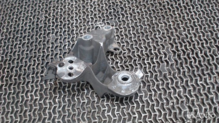 Кронштейн стабилизатора Volkswagen Passat 5, 1998