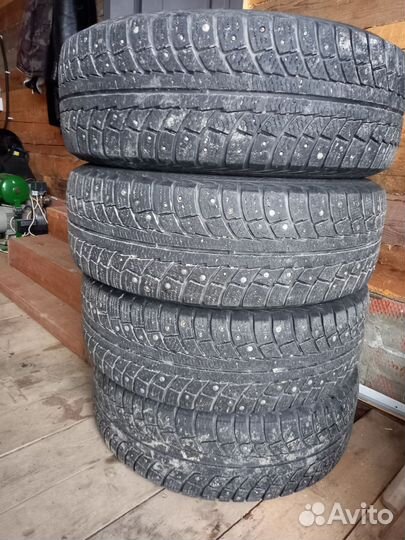 Gislaved Nord Frost 5 2.25/65 R17 28G