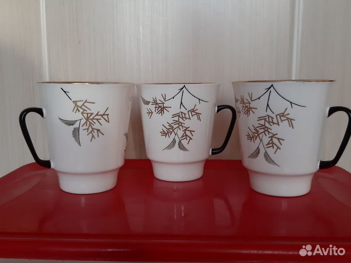 Фарфоровые кофейные чашки