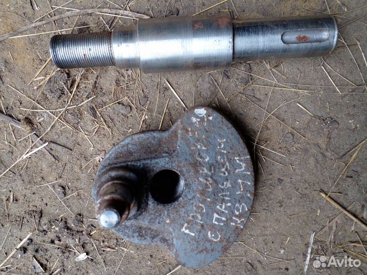 Противовес с пальцем и ведомым валом на ксф 2.1