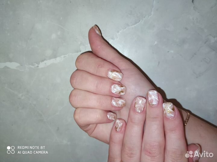 Маникюр с покрытием гель-лаком