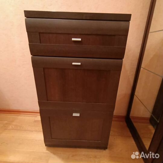 Вешалка в прихожую с обувницей