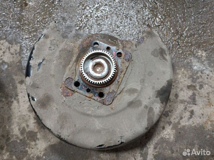 Ступица задняя с кожухом LR solaris 1