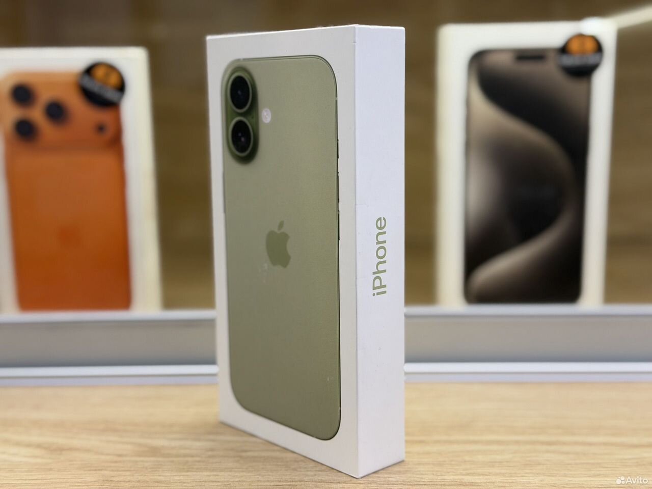 iPhone 17, 256 ГБ, SIM + eSIM