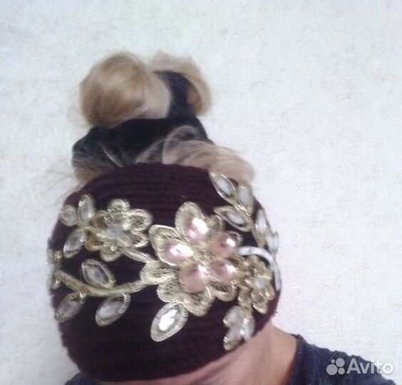 Женская вязаная повязка на голову с застежкой