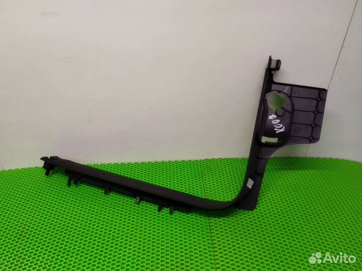 Накладка порога передняя правая Volkswagen Touareg