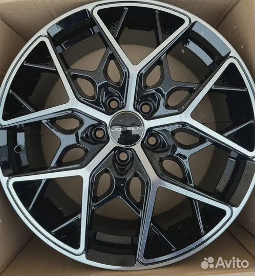 Диски R16 5*114.3 HRE FF10 черные с полировкой