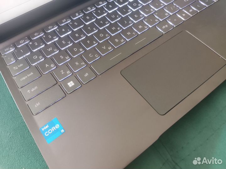 MSI ноутбук i5-11 поколения Iris xe