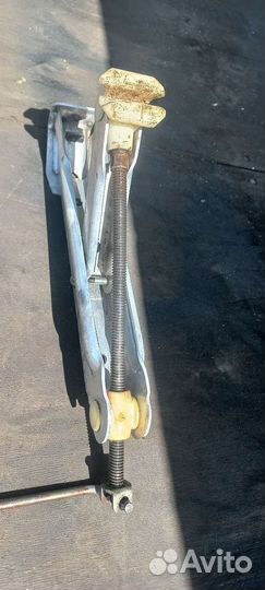 Домкрат,Volkswagen,Audi,оригинал