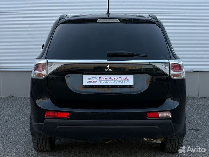 Mitsubishi Outlander 2.4 CVT, 2012, 126 625 км
