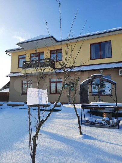 Коттедж 300 м² на участке 15 сот.