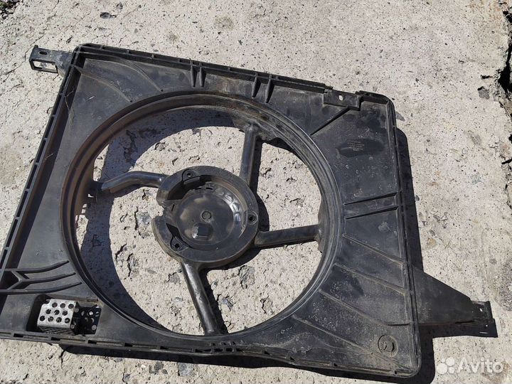 Корпус вентилятора радиатора (дифузор)