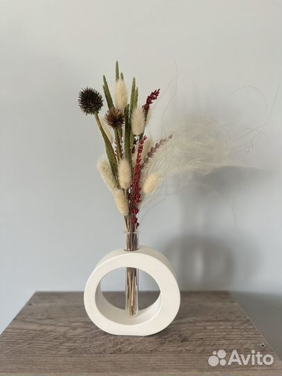 Колба с сухоцветами