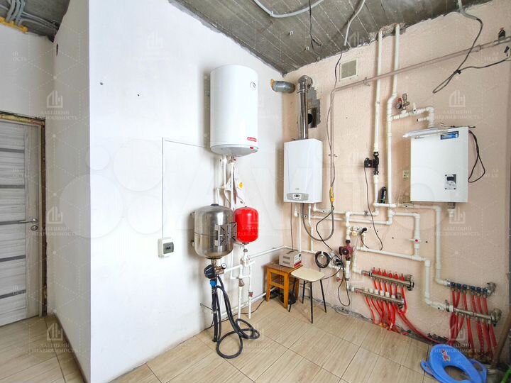 Коттедж 227,7 м² на участке 10 сот.