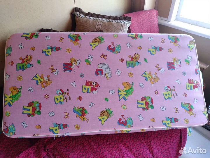 Продаётся детская кроватка с матрасом