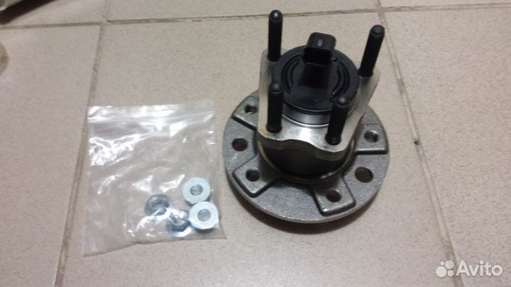 Ступица задняя на Астра H, Зафира В под 5 болтов