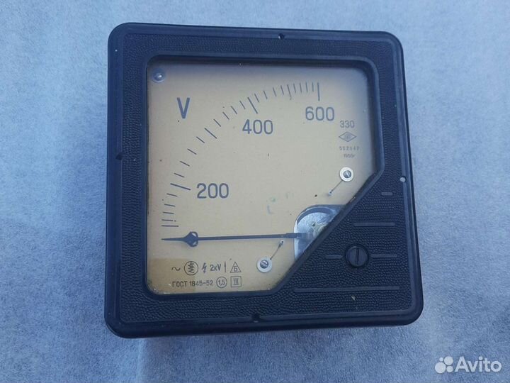 Вольтметр большой