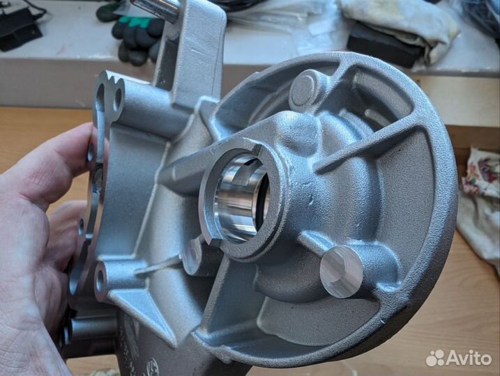 Опора распредвала 06H103144K