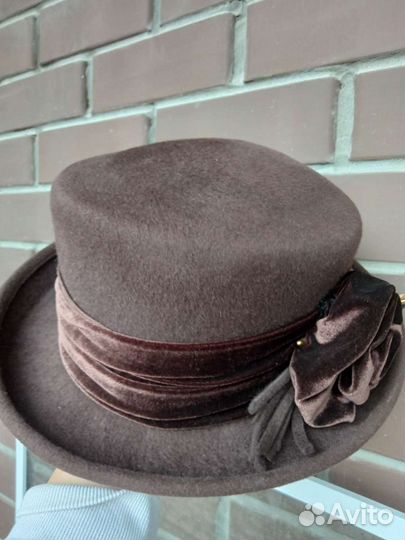 Женская фетровая шляпа