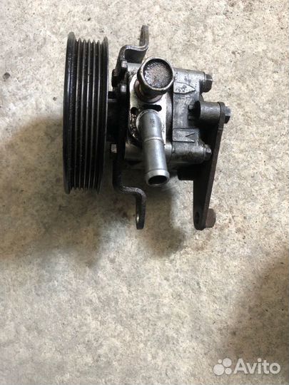 Насос гур Nissan Primera 2.0