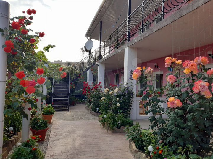 Комната 20 м² в 8-к., 2/2 эт.