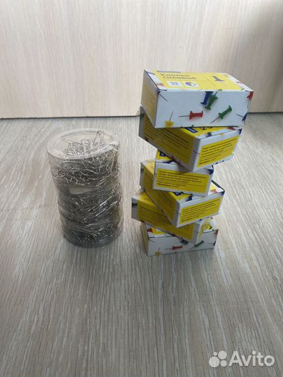 Кнопки силовые и скрепки