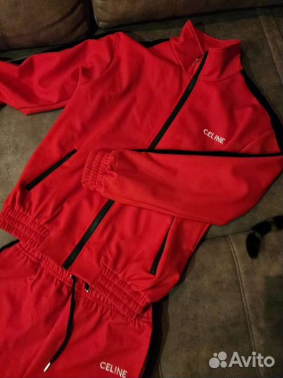 Спортивный костюм женский