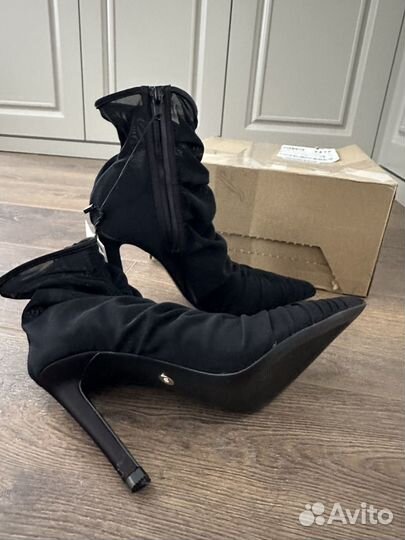 Ботильоны чулки 38 zara новые