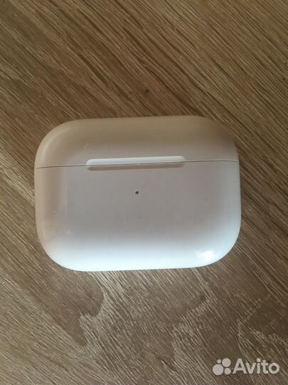 AirPods Pro кейс a2190 оригинальный, только кейс
