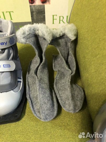 Лыжные ботинки