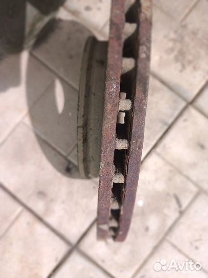 Кулак поворотный передний Киа Рио 4 Kia Rio 4