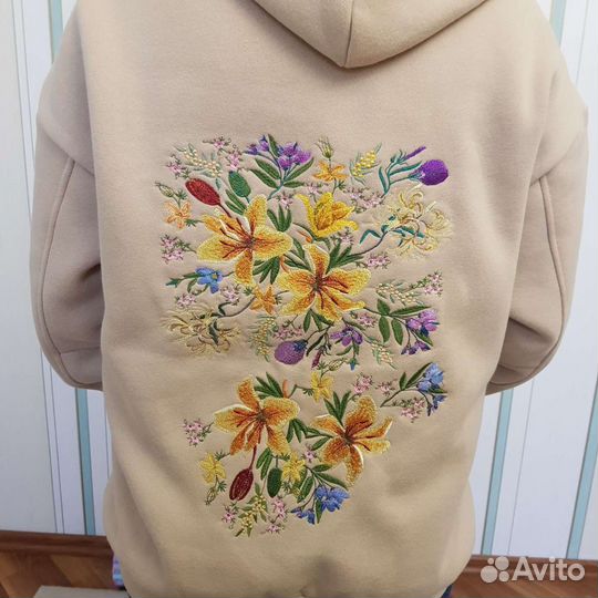 Машинная вышивка - толстовки джинсовки нашивки