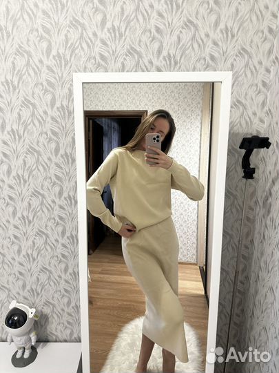 Костюм с юбкой женский теплый