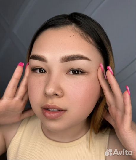 Модели на татуаж бровей, век, губ