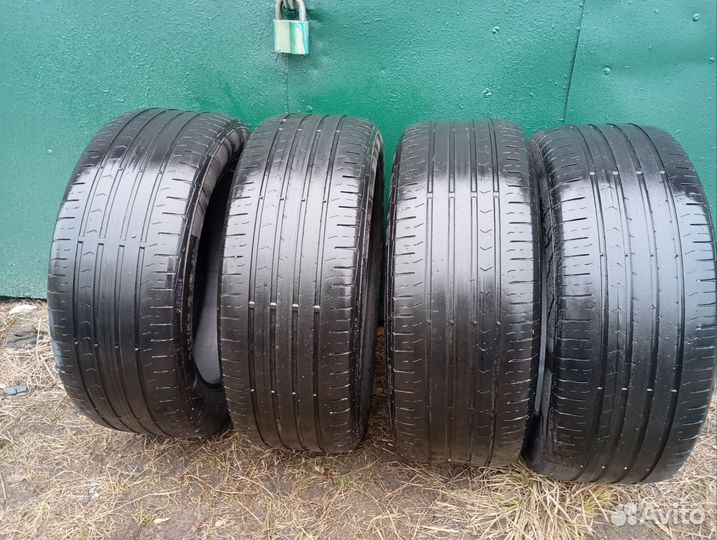 Continental ContiPremiumContact 5 215/55 R17