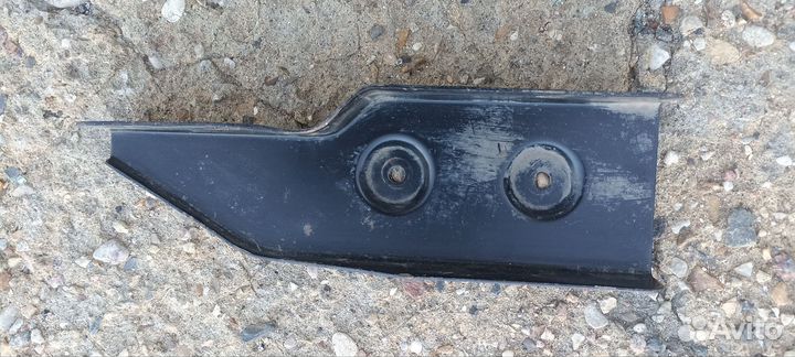 Кронштейн подножки MB 9416110714