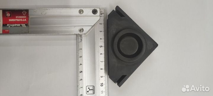 Уголок упаковочный пластиковый