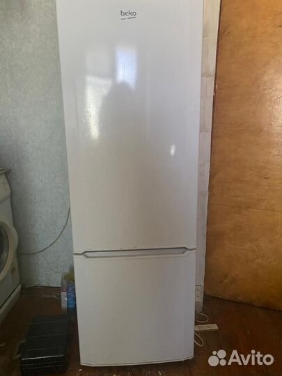 Холодильник Beko 225 литров