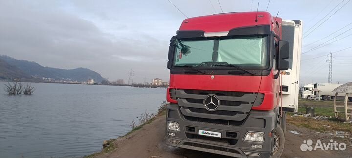 Mercedes-Benz Actros 1844 LS с полуприцепом, 2013