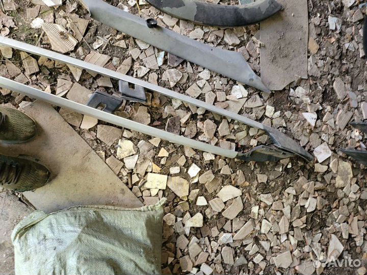 Реленги на крышу вольво хс90 2010г