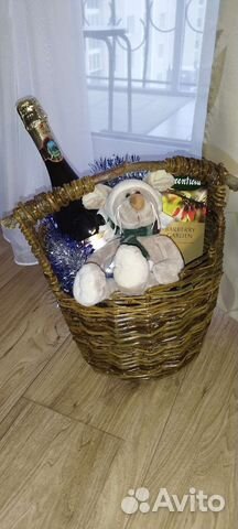 Корзина из лозы в винтажном стиле