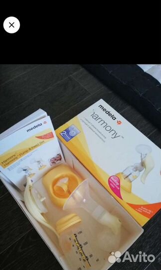 Молокоотсос medela ручной