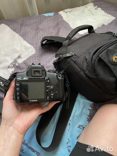 Зеркальный фотоаппарат canon